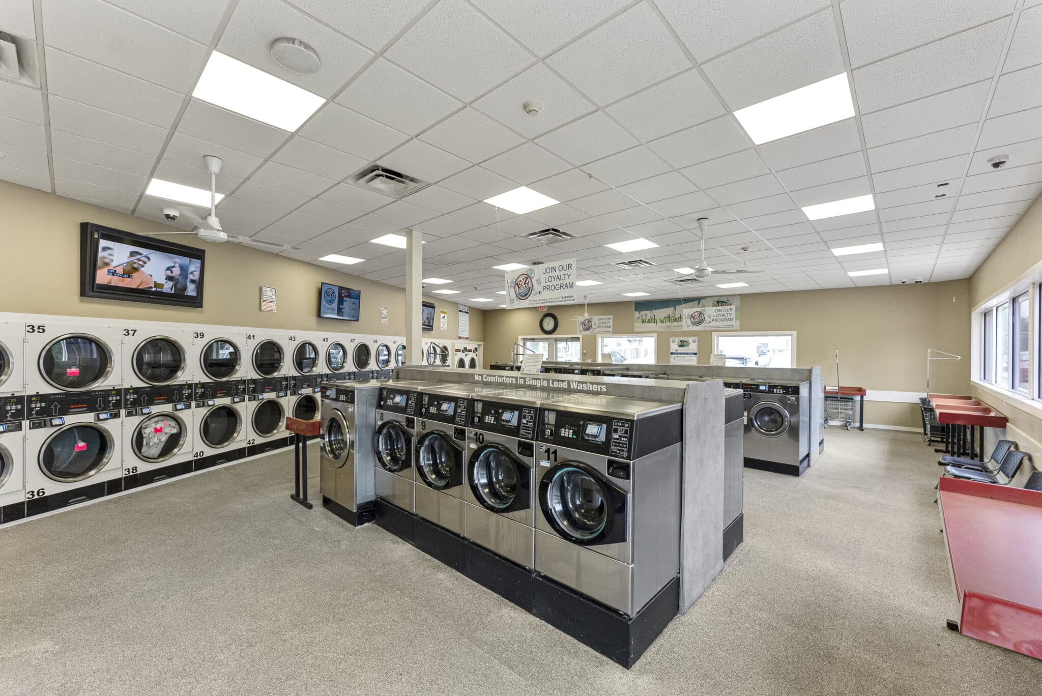 Home EZ Clean Laundry Center